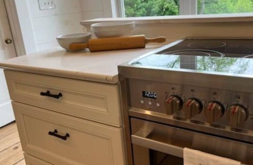 Rockland Apartment | New England Farmhouse Loft