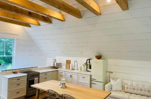 Rockland Apartment | New England Farmhouse Loft