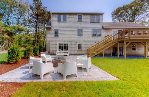 East Dennis House | New England Getaway