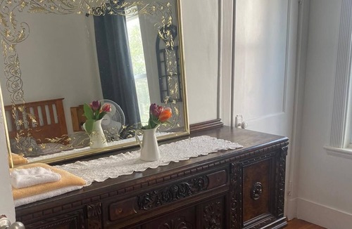 Everett House | New England Room