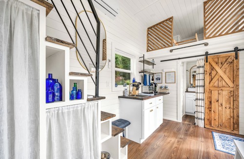 Cromwell House | New England Tiny Home Experience: Coffee & More!