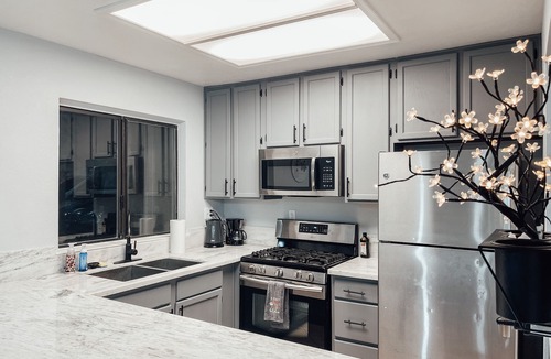 North Highlands House | NEW Entire beautiful 2 bedroom house