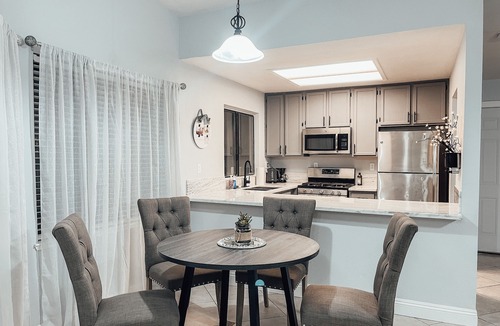 North Highlands House | NEW Entire beautiful 2 bedroom house