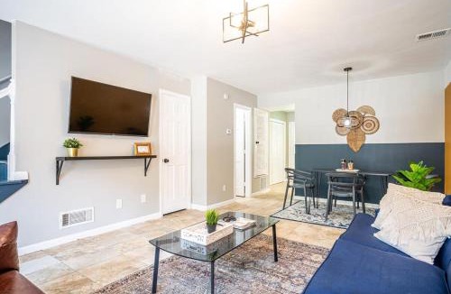 Norcross House | NEW ENTIRE PLACE COZY QUIET 2b2bTOWNHOUSE SP1273