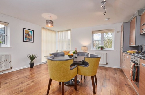 Wilford Apartment | NEW Executive Apt: Kitchen/Diner, Wifi, Parking