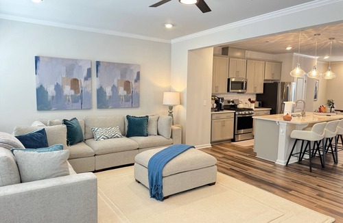 Apex House | New Executive Chick Stylish Home in Apex NC
