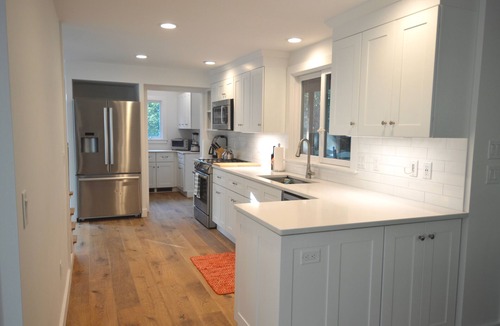West Tisbury House | NEW & FABULOUS! WALK TO LAMBERT’S COVE BEACH