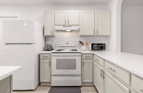 Braun's Farm House | New!FamilyGetaway w/Theater/BBQ/FirePit@SeaWorld/SixFlags