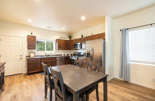 Flagstaff House | New Flagstaff House—Near Mt. Elden & Downtown
