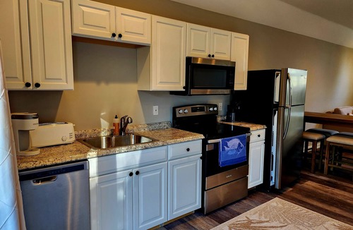 West Mystic Apartment | New for 2026. Private driveway and new private enterance.