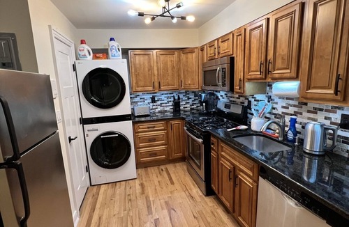 Hoboken Condo | NEW-Free Prkg-2BR/2.5Bath/3 Queen Size Beds-Duplex