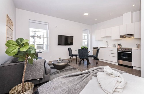 Plateau Mont Royal Apartment | New, Fresh and Luminous Studio in Le Plateau by Denstays