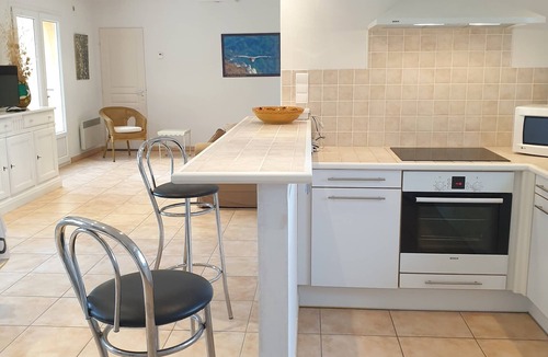 Aups House | New, fully-equipped villa in a peaceful setting among olive trees.