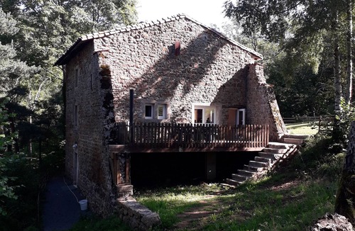 Essertines-en-Chatelneuf House | New Gîte le Moulin
