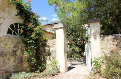 Goudargues Apartment | NEW! Gîtes de Charme au Mas de Soleil