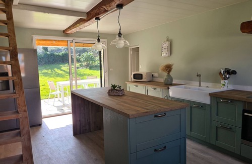 Vieil-Moutier House | NEW: Gite 14p on 7000m2 privatized/Nordic bath/Sauna (option)/Pond/River
