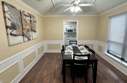 Garland House | NEW Grand Escape | For Large Families & Groups
