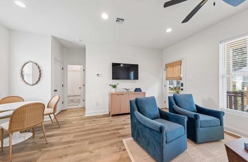 Youngsville House | New Grand Slam Cottage - King Bed - Sports Complex