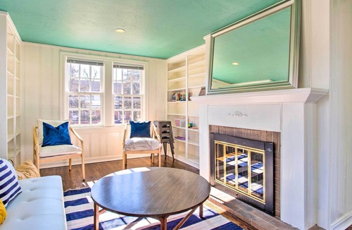 Cleveland UCD House | NEW! Grand & Stylish OKC House w/ Seasonal Pool!