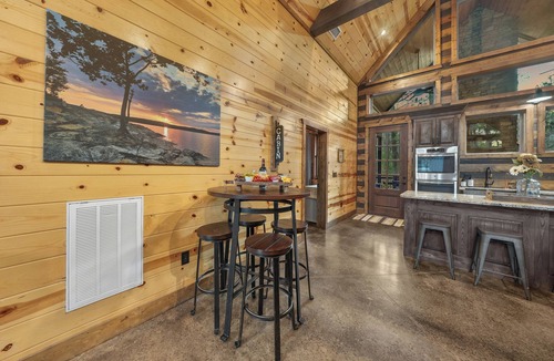 Hochatown Cabin | NEW Group Getaway, Pond Views, Unique Gameroom!