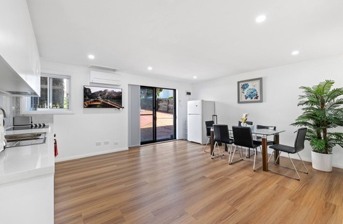 Epping Apartment | New Guesthouse in Epping