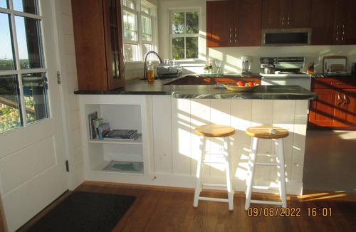 Pemaquid Point House | New Harbor/Pemaquid Point Oceanfront Cottage