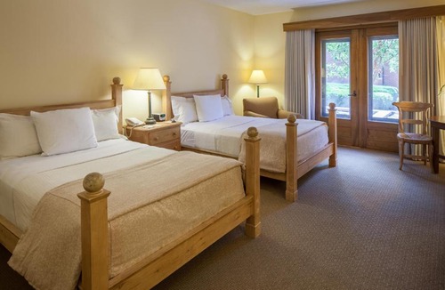 New Harmony Hotel | New Harmony Inn Resort and Conference Center