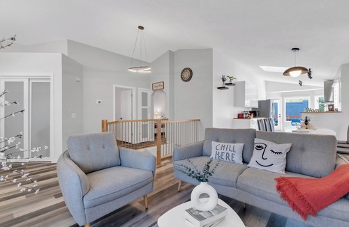 Valley Ridge House | *NEW*HiddenGem*Discount*MovieTheatre*Deck*AC*Downtown 15'*Banff 60'*Bedrooms 4x