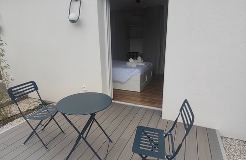 Begles House | New high-end house with secure parking