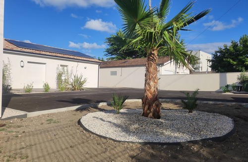 Begles House | New high-end house with secure parking