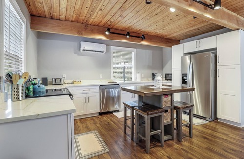 Spring Branch House | New! Hill Country Lake Cabin & Private Oasis!