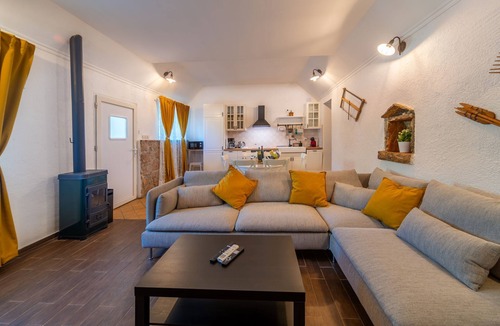 Oklaj House | NEW! Holiday home Maša with heated pool- near NP Krka