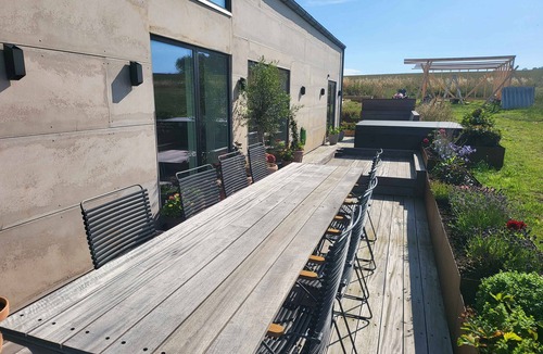 Tejn House | New holiday home with sea view and spa