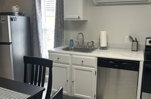 Vicksburg Apartment | New Holley Rentals studio apartment in Vicksburg