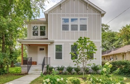 Hadley - Washington House | *New Home*4 Beds*5 mins to Broadway*