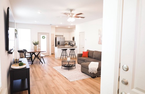 Southside House | New Home by Lackland & Seaworld