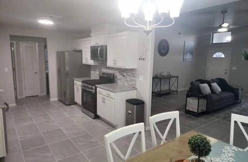 Horizon City House | New home for a comfy getaway.