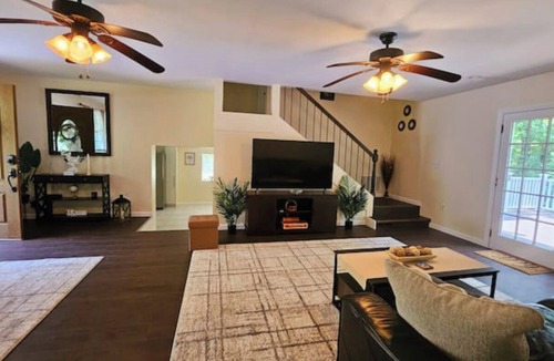 Catskill House | New Home In Athens