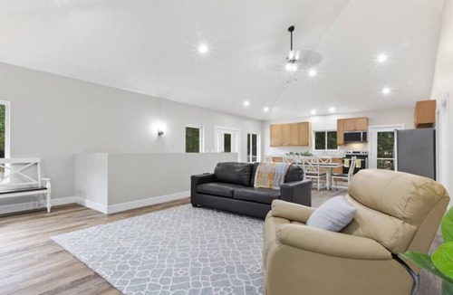 Roach House | New Home In Gated Community With Club House & Spa