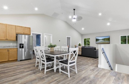 Roach House | New Home In Gated Community With Club House & Spa