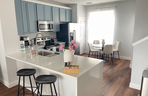 Florida Central Atlantic Coast Apartment | New home in Vista Cay, Convention Center/Universal