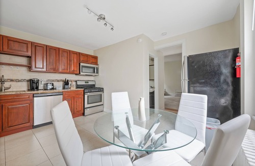 Jersey City House | NEW! Home near NYC. Pool Table, BBQ, Backyard