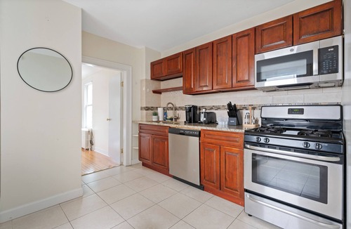 Jersey City House | NEW! Home near NYC. Pool Table, BBQ, Backyard