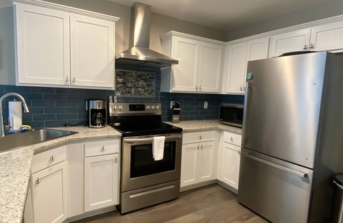 Fernandina Beach House | New home walking distance to downtown Fernandina & 8 minute drive to the Beach!