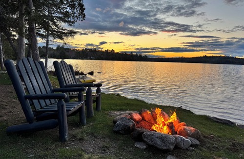 Lincoln House | New host! Prices reduced until July 4! Come visit the lake house or work remote
