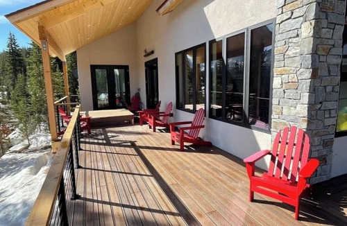 Quandary Village House | NEW Hot Tub Haven with Panoramic View | Blue River