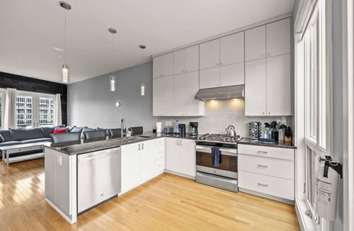 Italian Village House | *NEW* HotTub+Rooftop Deck | Steps to Short North