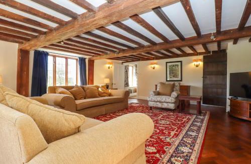 Ewhurst Green House | New House Farm