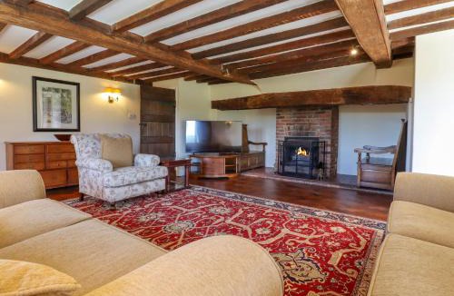 Ewhurst Green House | New House Farm