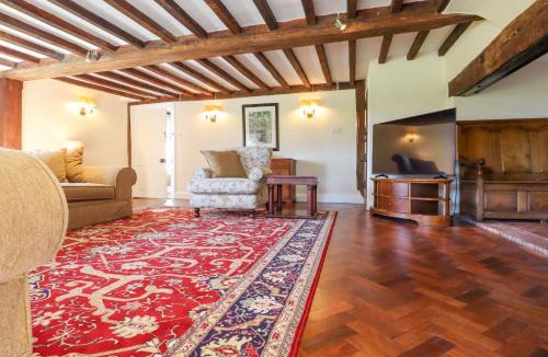 Ewhurst Green House | New House Farm